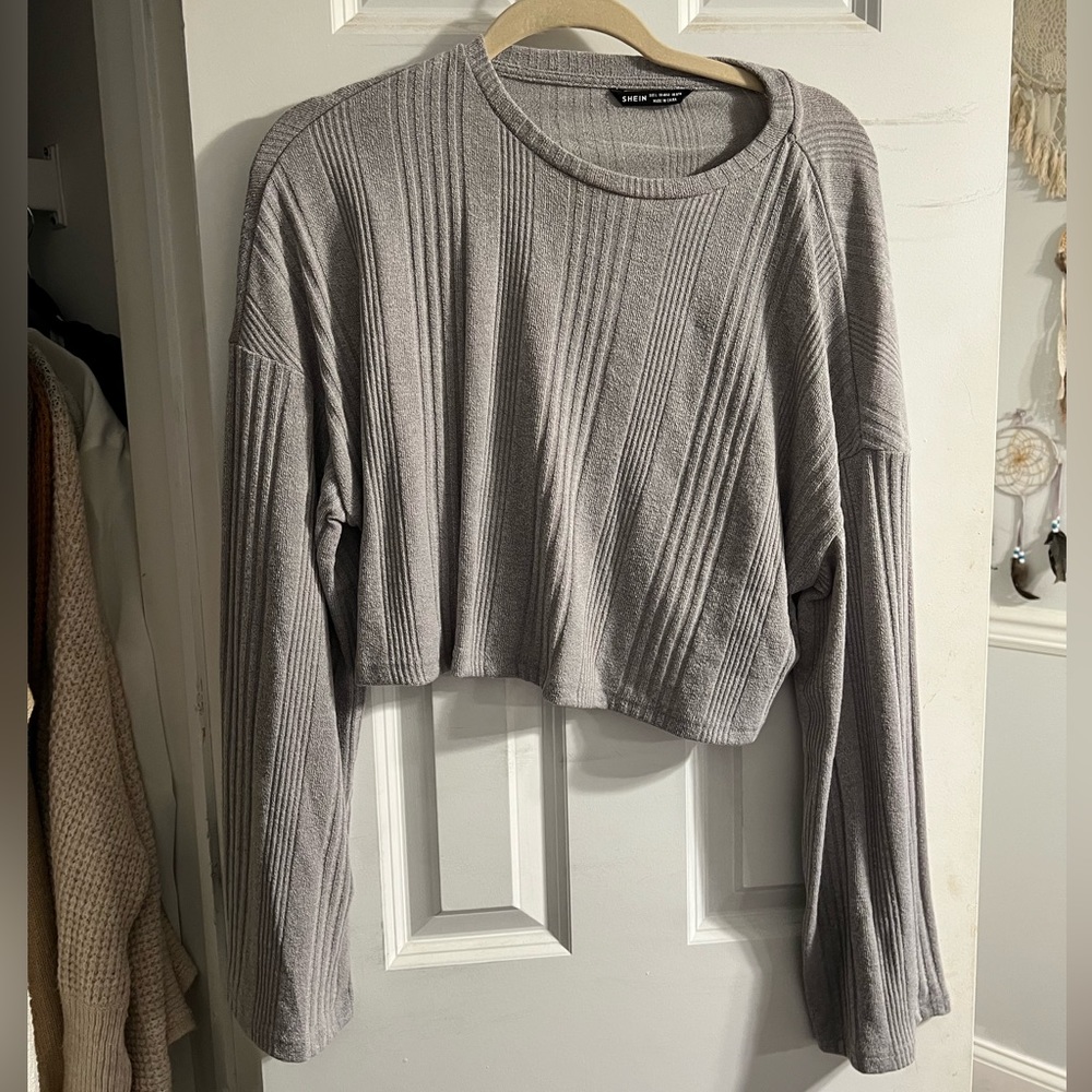shein gray long sleeve crop top